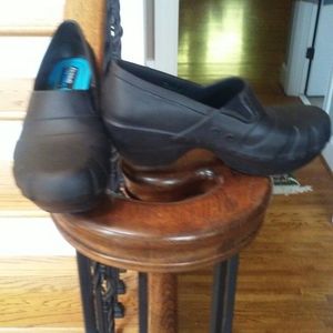 Black work clogs